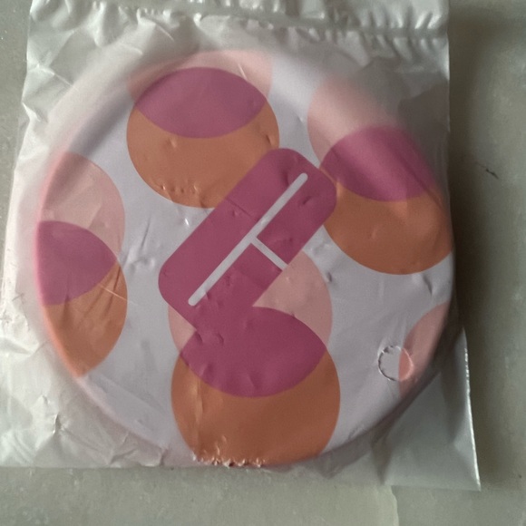 🌺 Clinique 6 Piece Makeup Lot - Picture 4 of 5